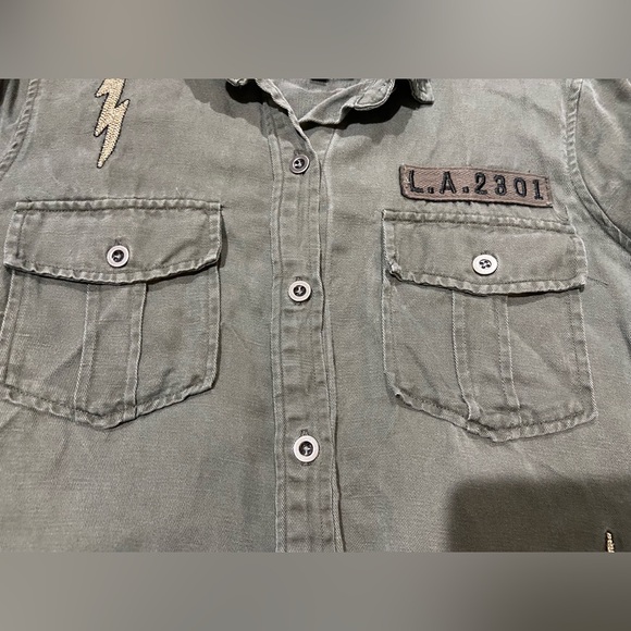 RAILS Loren Lightning Bolts Button Up Top Olive Green Women’s Size XS Lyocell - Picture 2 of 15